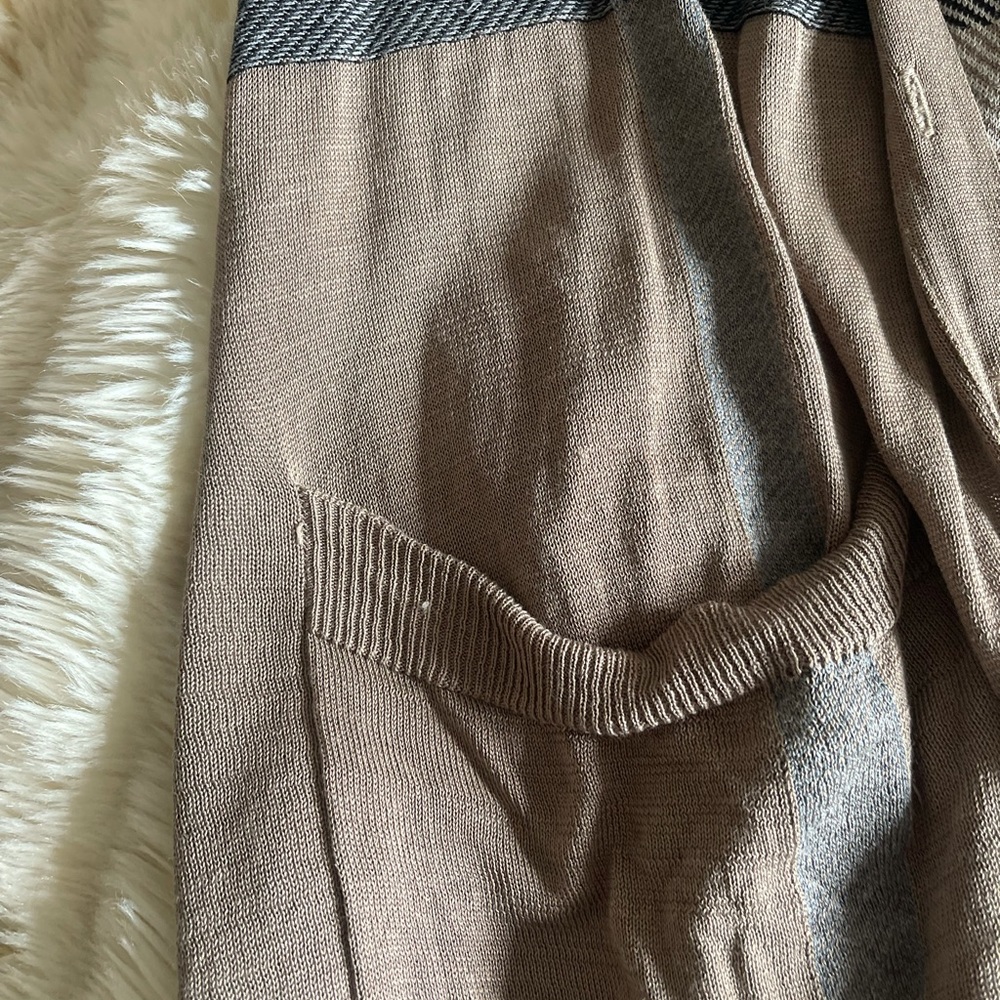 Burberry sweater - Picture 8 of 10